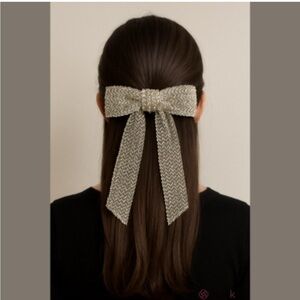 Reitmans NWT hair clip bow